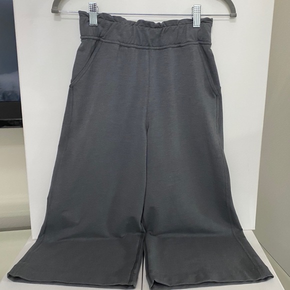 lululemon athletica Pants - Lululemon like new sz 2 gray SoftAmbitionsCrop